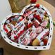 Подарунковий бокс сердечко із Kinder солодощами та шоколадом для дівчини 1197 фото 3
