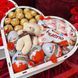 Подарочный набор бокс с киндер шоколадом игрушкой и мыльными розами для девушки 1156 фото 3